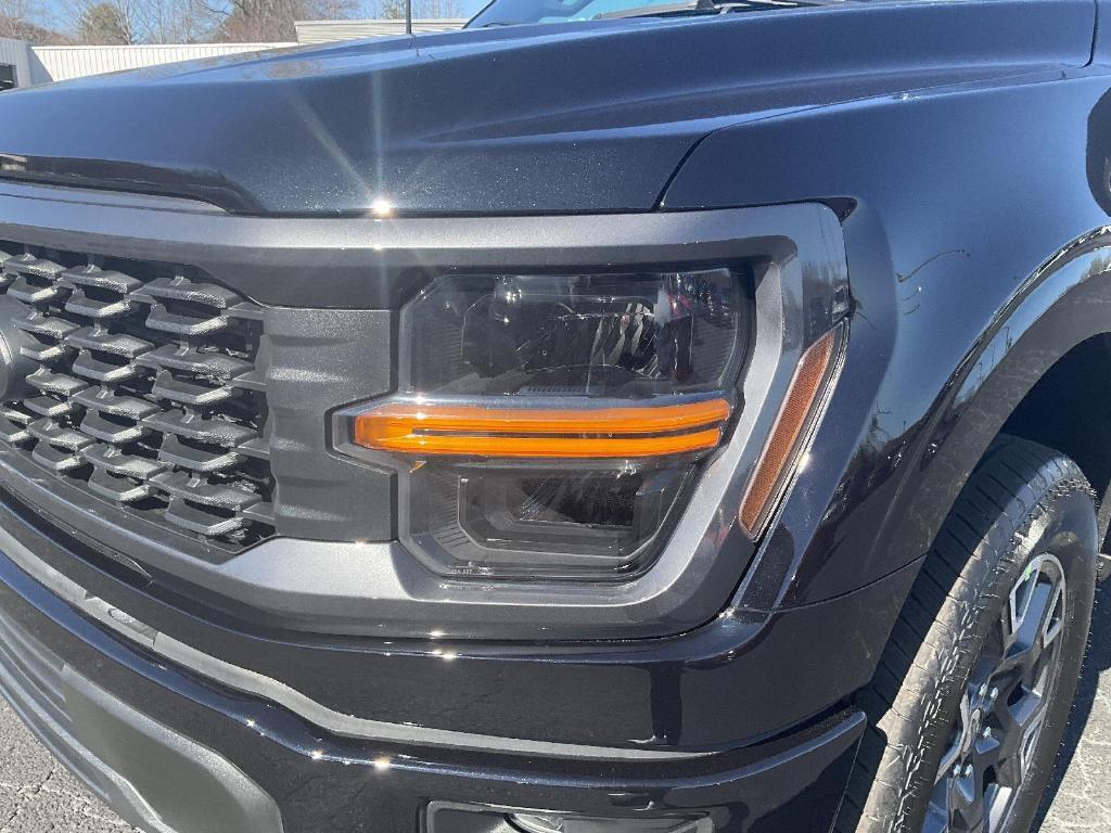 new 2025 Ford F-150 car, priced at $51,820