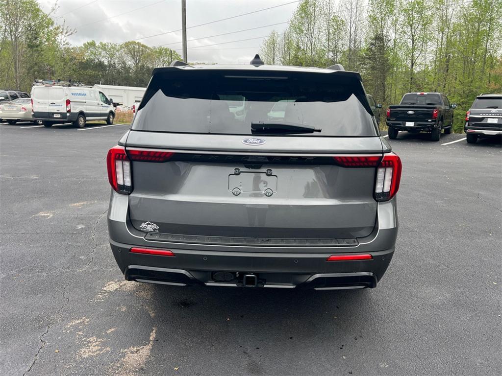 new 2025 Ford Explorer car, priced at $44,365