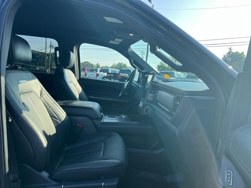 used 2024 Ford Expedition car, priced at $62,998
