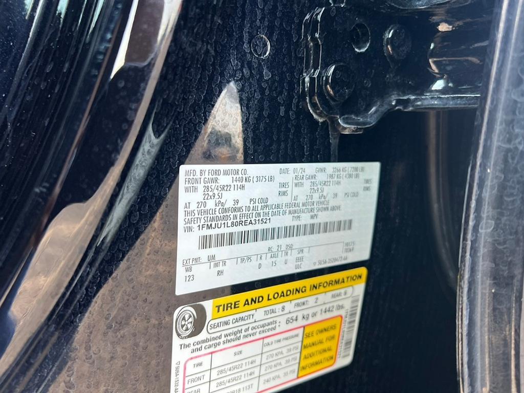 used 2024 Ford Expedition car, priced at $62,998