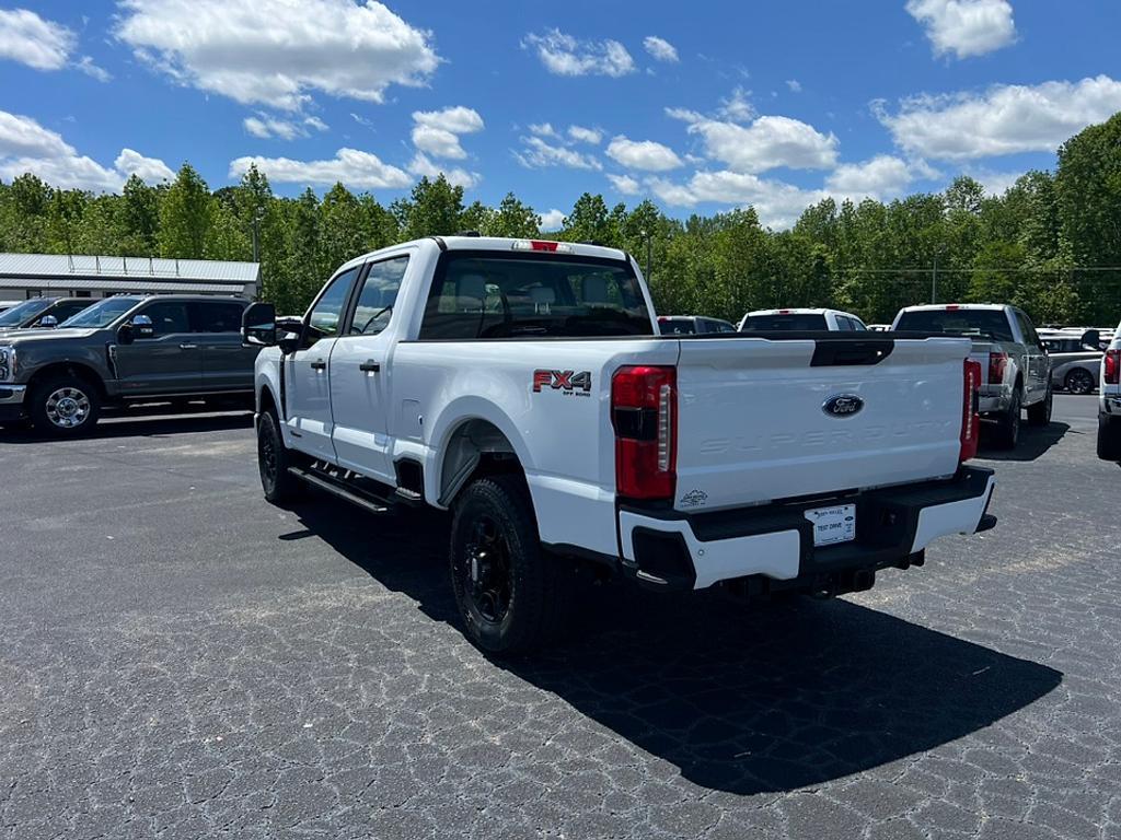 new 2025 Ford F-250 car, priced at $66,025