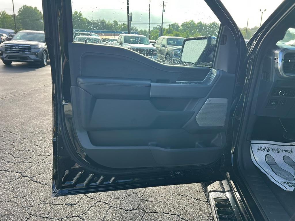 new 2025 Ford F-150 car, priced at $61,691