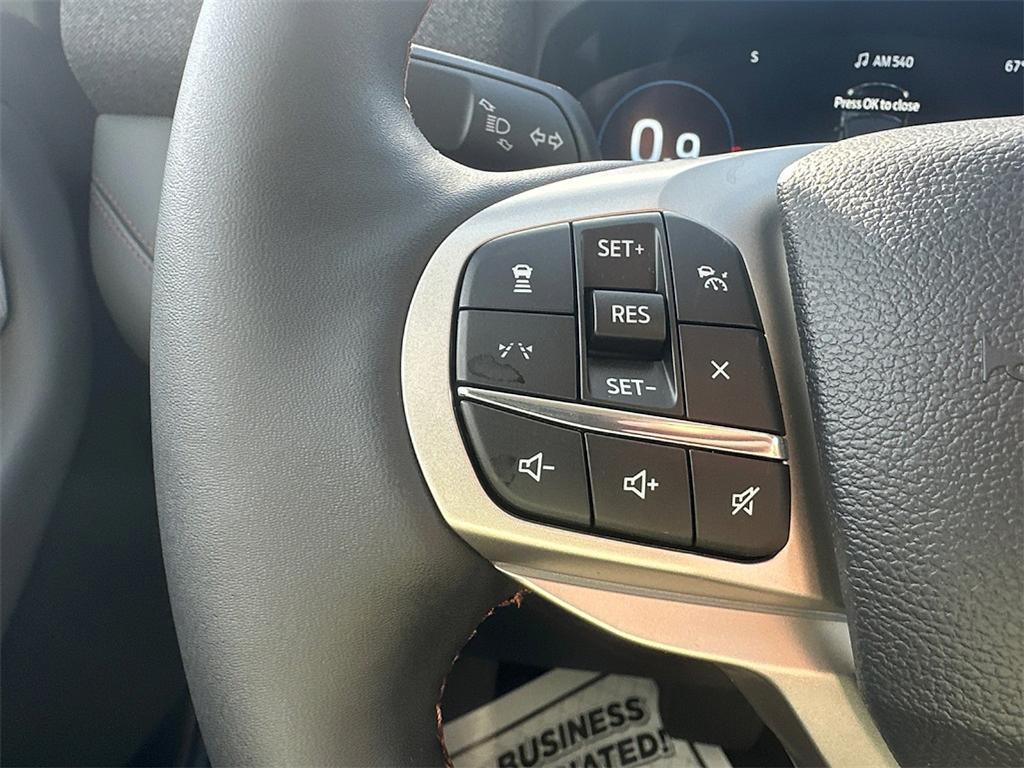 new 2025 Ford Explorer car, priced at $40,175