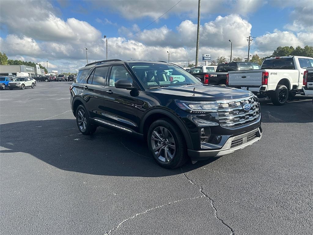 new 2025 Ford Explorer car, priced at $40,175