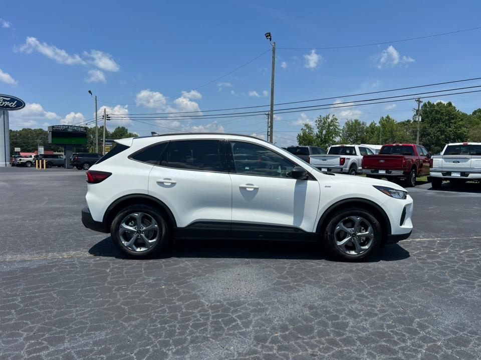 new 2025 Ford Escape car, priced at $28,415