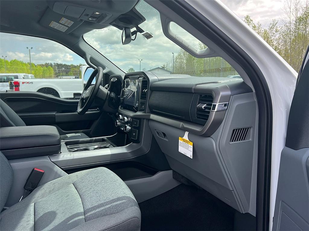new 2025 Ford F-150 car, priced at $55,470