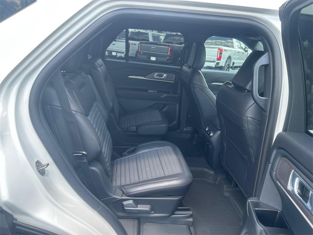 new 2025 Ford Explorer car, priced at $45,525