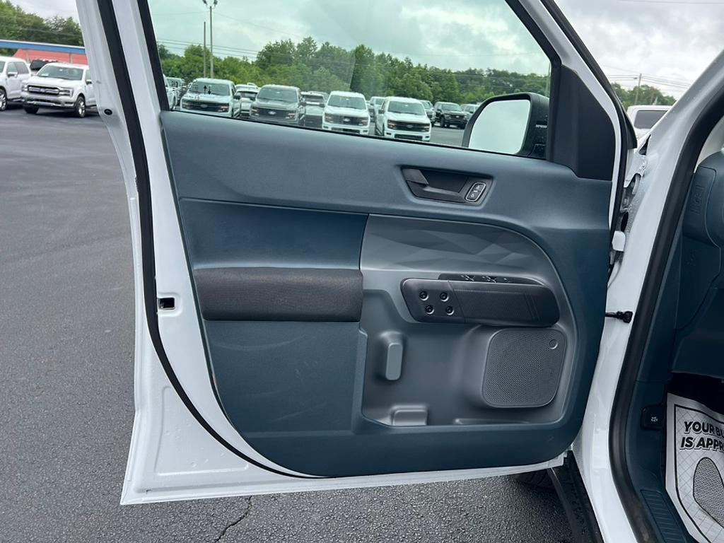 new 2025 Ford Maverick car, priced at $31,078