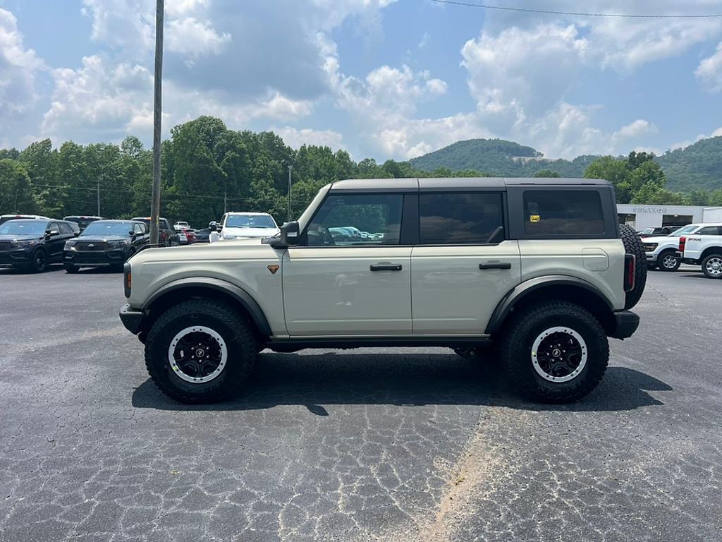 new 2025 Ford Bronco car, priced at $62,717