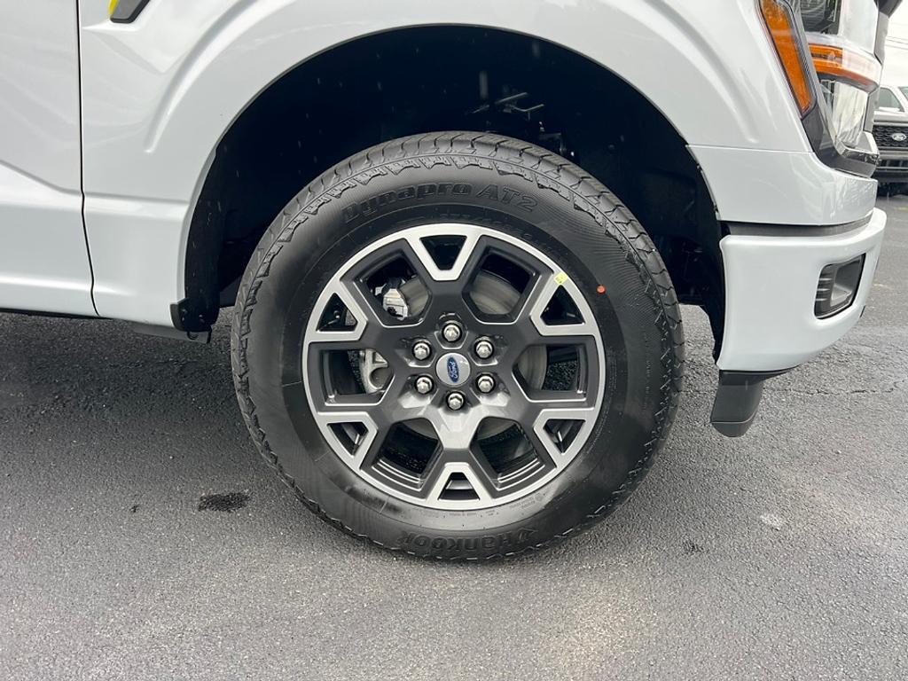 new 2025 Ford F-150 car, priced at $45,558