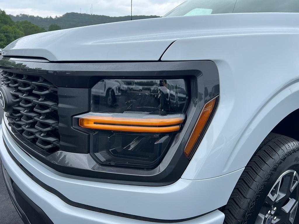 new 2025 Ford F-150 car, priced at $45,558