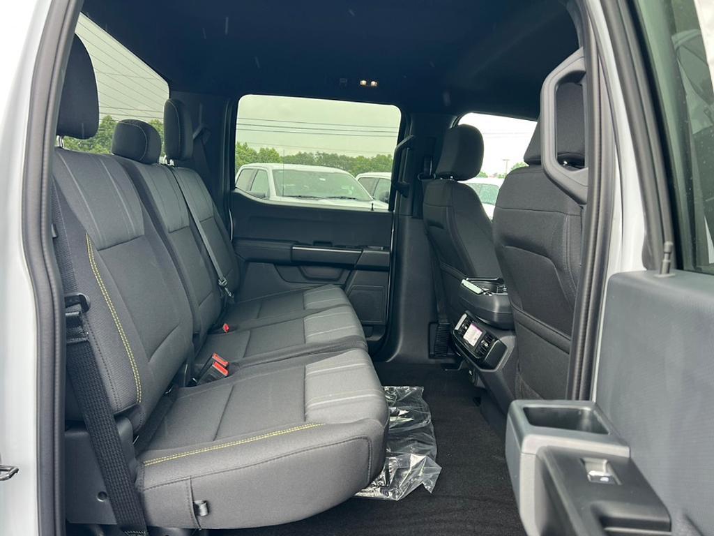 new 2025 Ford F-150 car, priced at $45,558