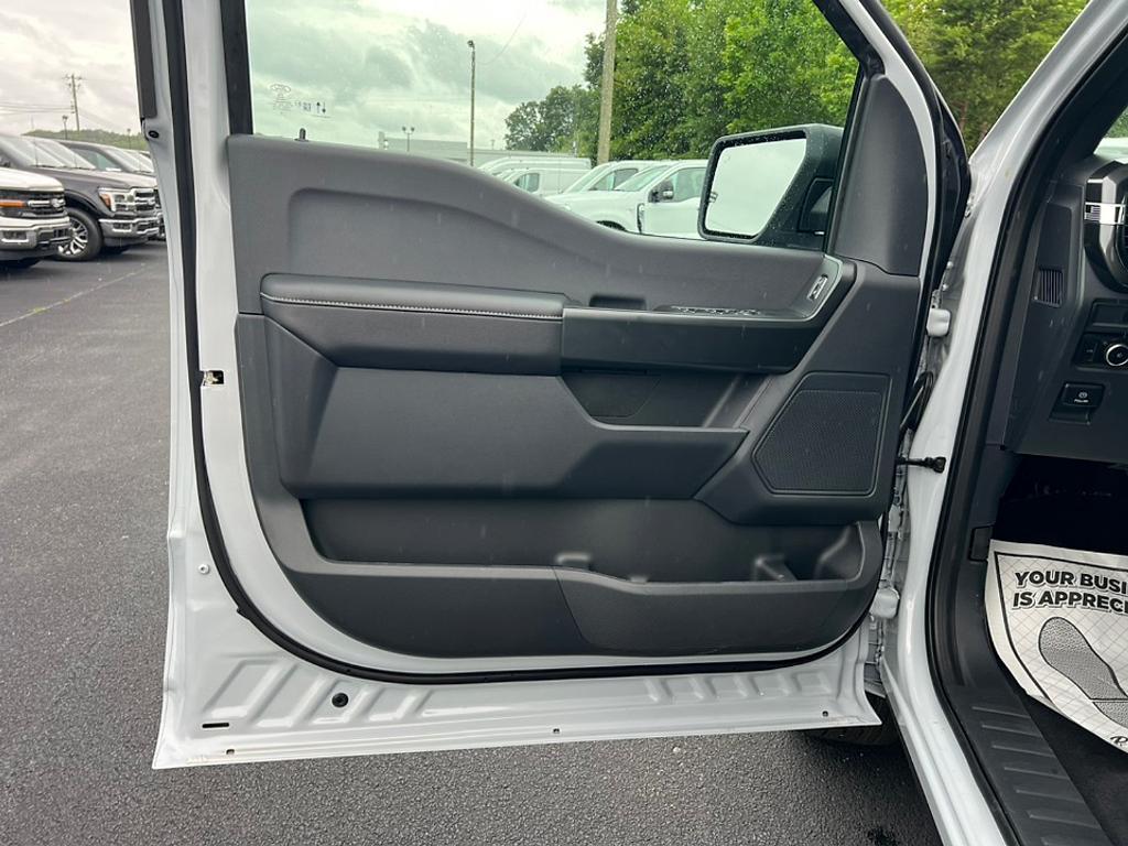new 2025 Ford F-150 car, priced at $45,558