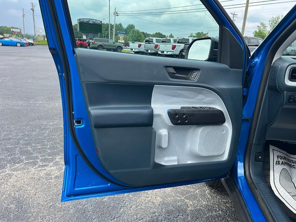 new 2025 Ford Maverick car, priced at $32,225