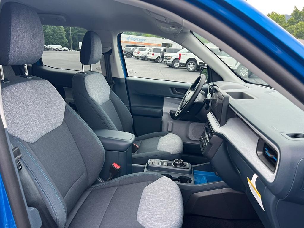 new 2025 Ford Maverick car, priced at $32,225