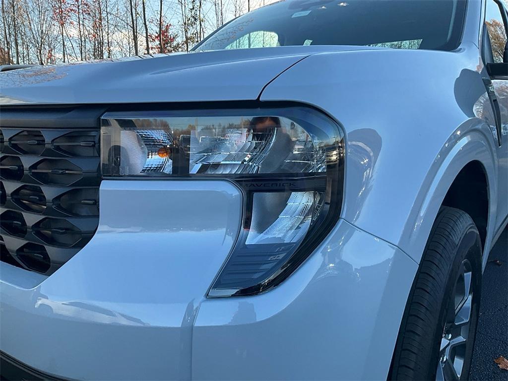 new 2025 Ford Maverick car, priced at $30,230