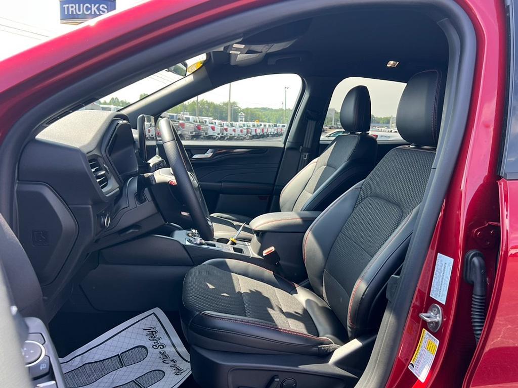 new 2025 Ford Escape car, priced at $29,820