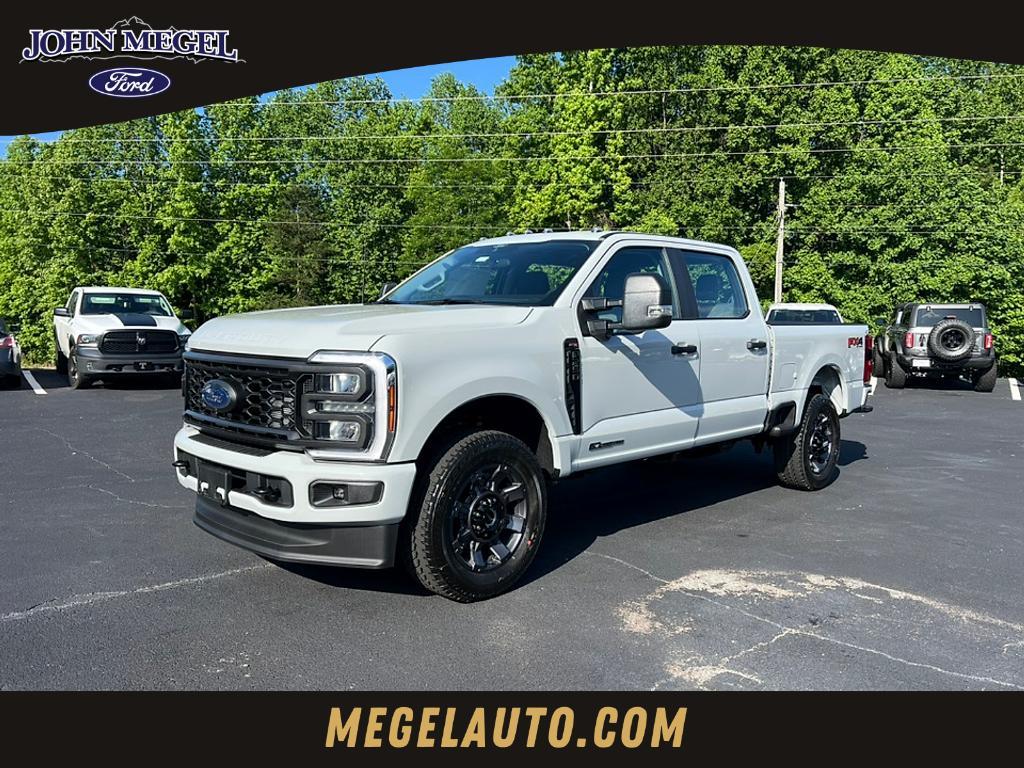 new 2025 Ford F-250 car, priced at $66,370