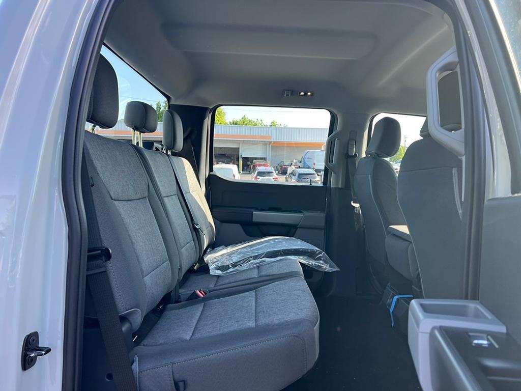 new 2025 Ford F-250 car, priced at $65,870