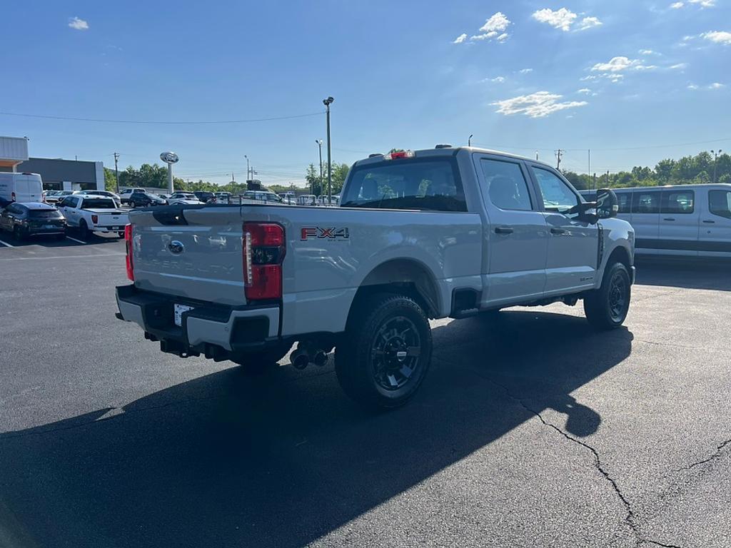 new 2025 Ford F-250 car, priced at $65,870