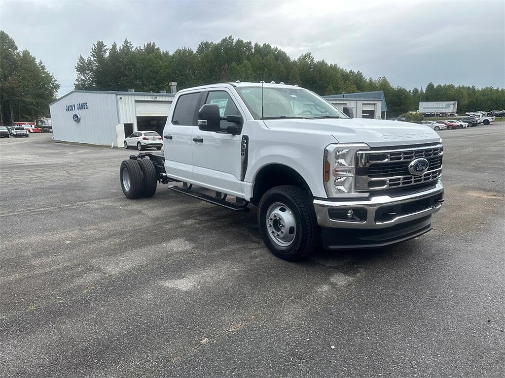 new 2026 Ford F-350 car, priced at $63,300