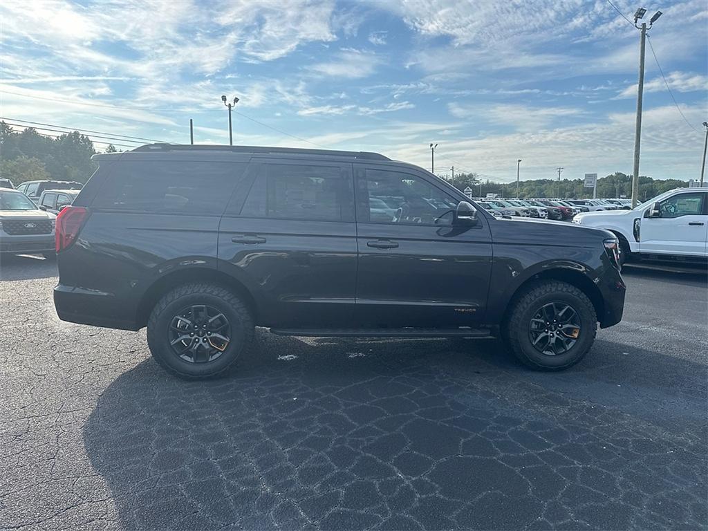 new 2025 Ford Expedition car, priced at $81,714