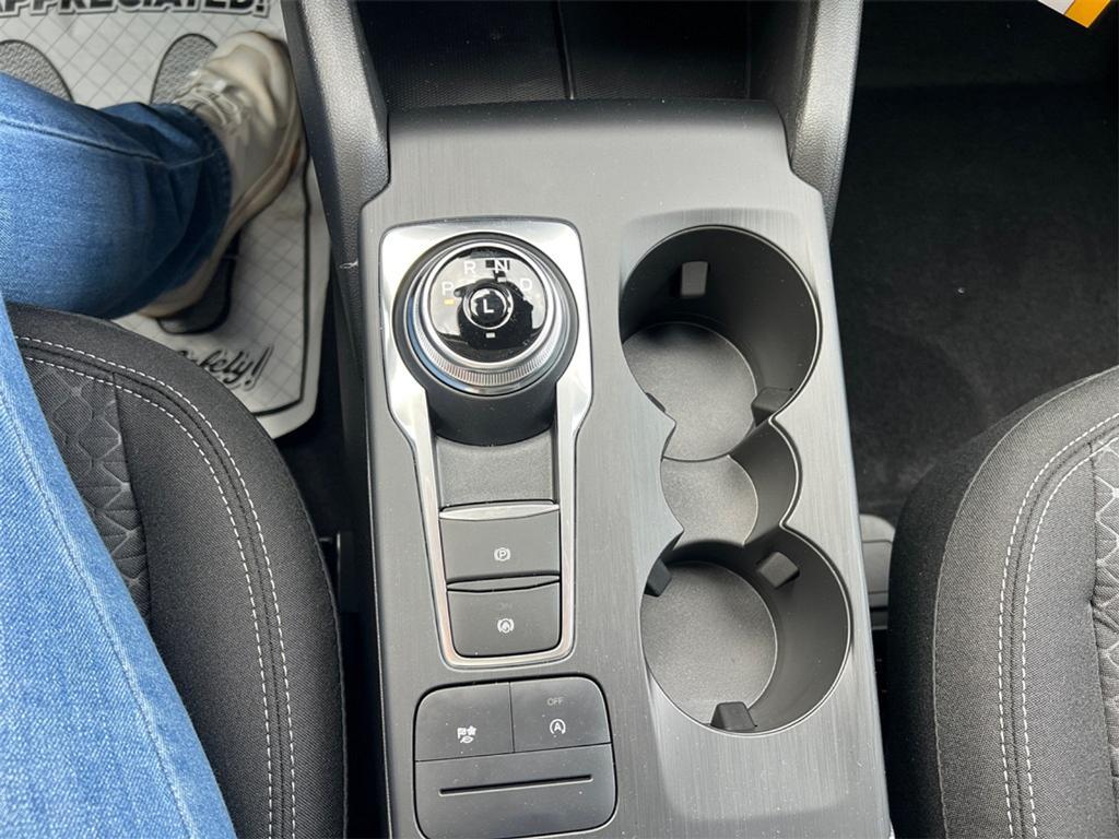new 2025 Ford Escape car, priced at $30,152