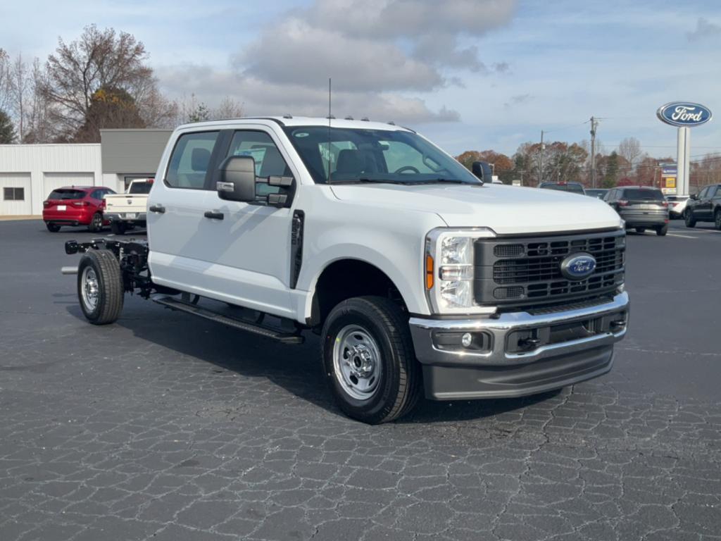 new 2024 Ford F-250 car, priced at $47,570