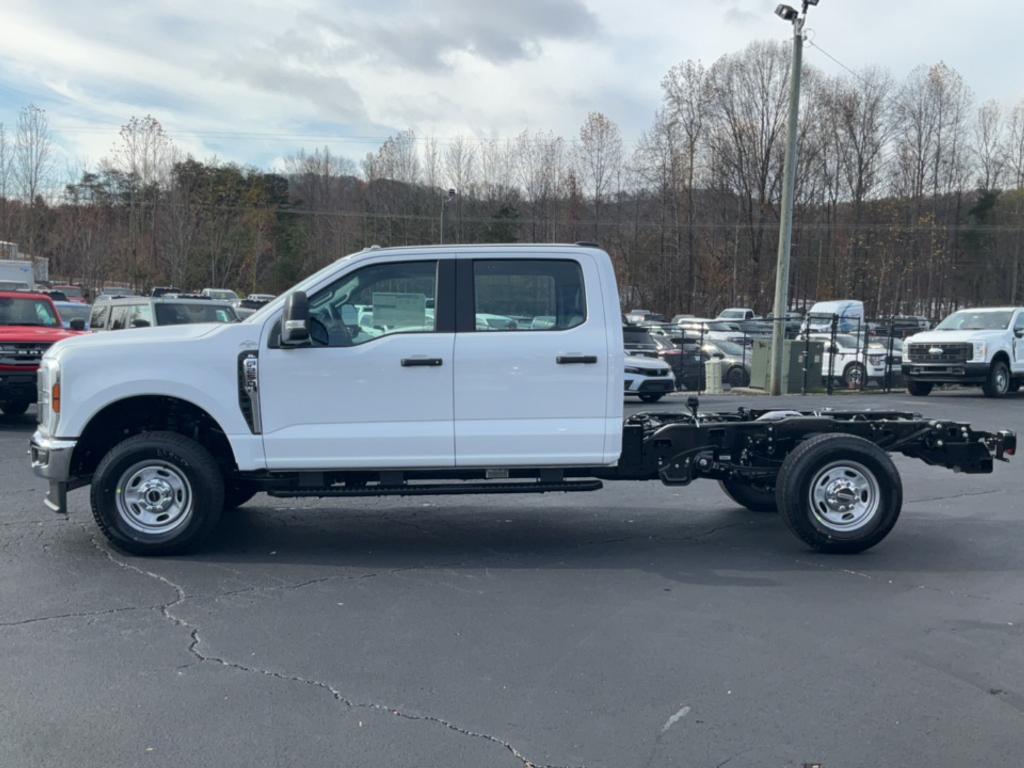 new 2024 Ford F-250 car, priced at $47,570