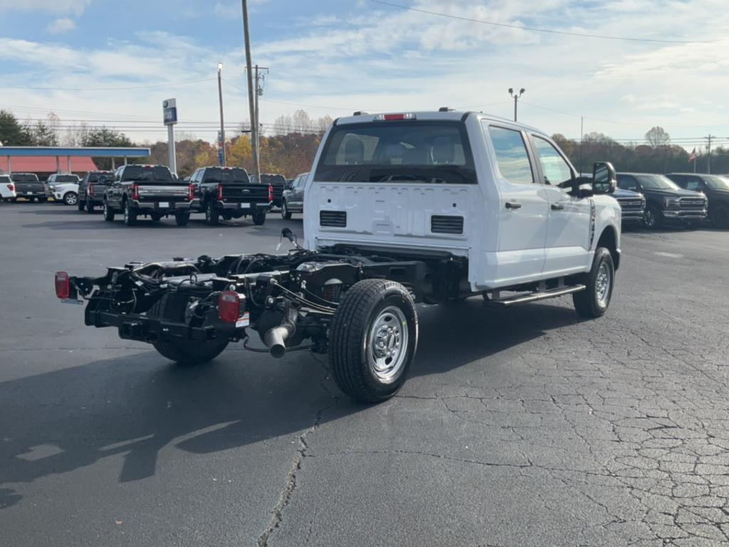 new 2024 Ford F-250 car, priced at $47,570