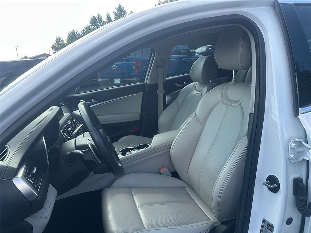 used 2021 Genesis G70 car, priced at $23,999