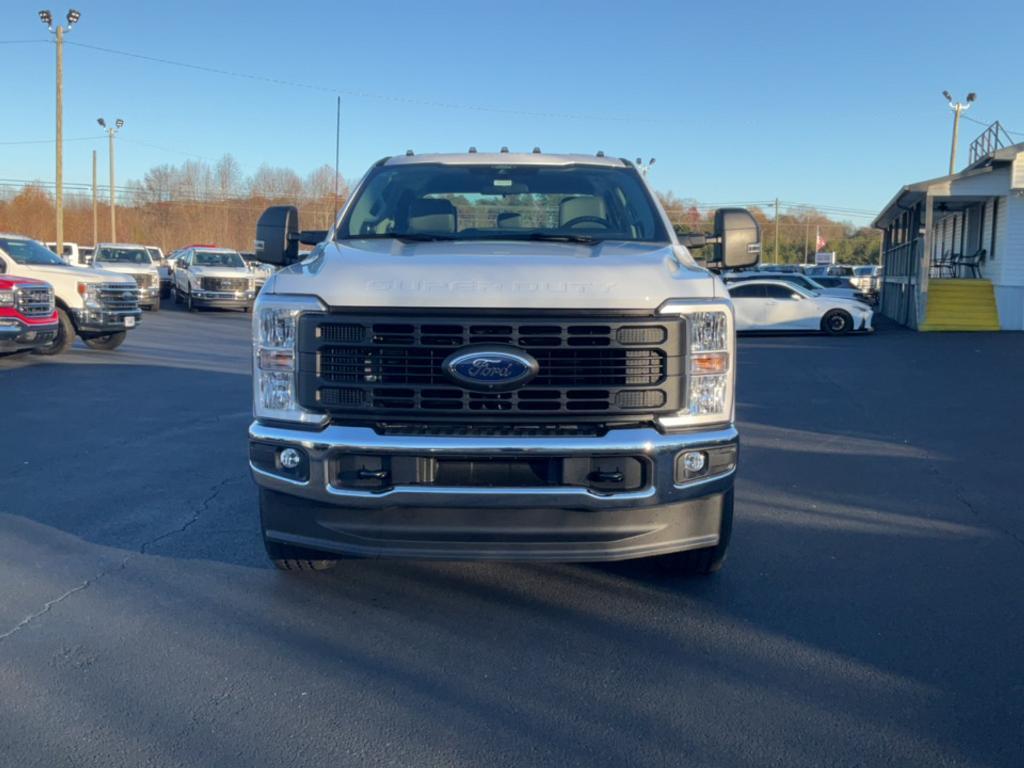 new 2024 Ford F-350 car, priced at $62,880