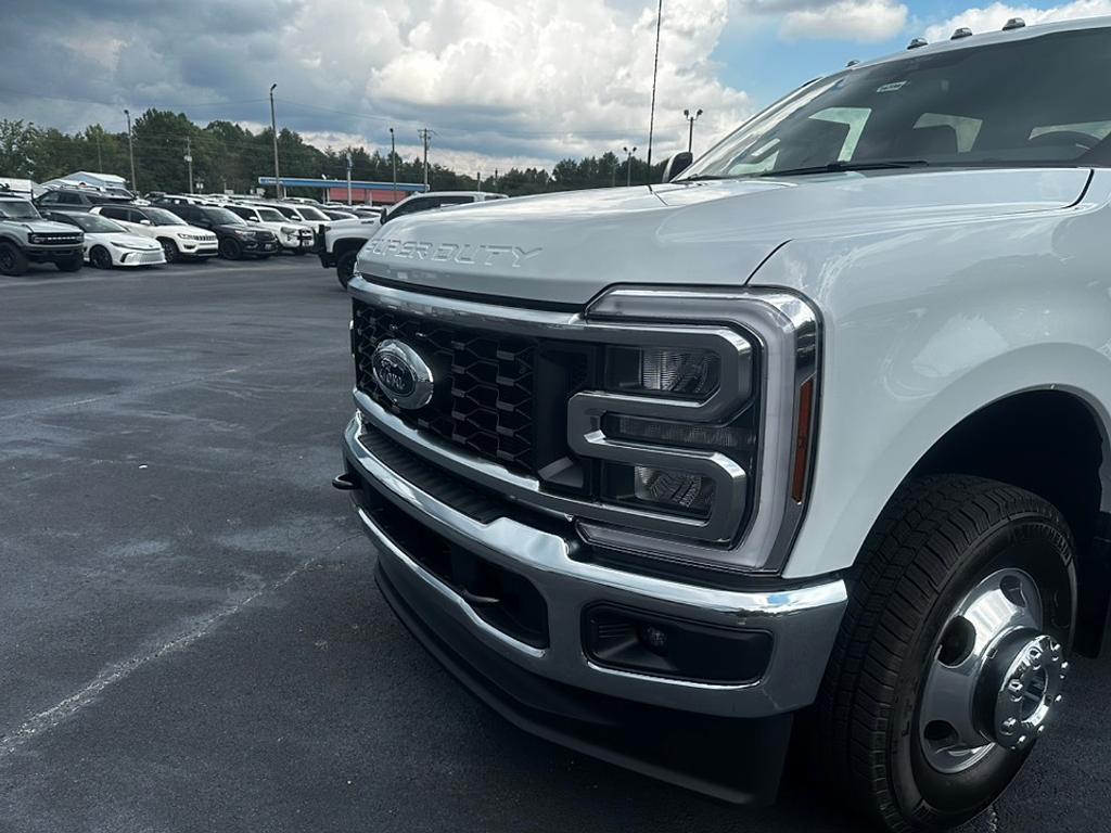 new 2025 Ford F-350 car, priced at $86,875
