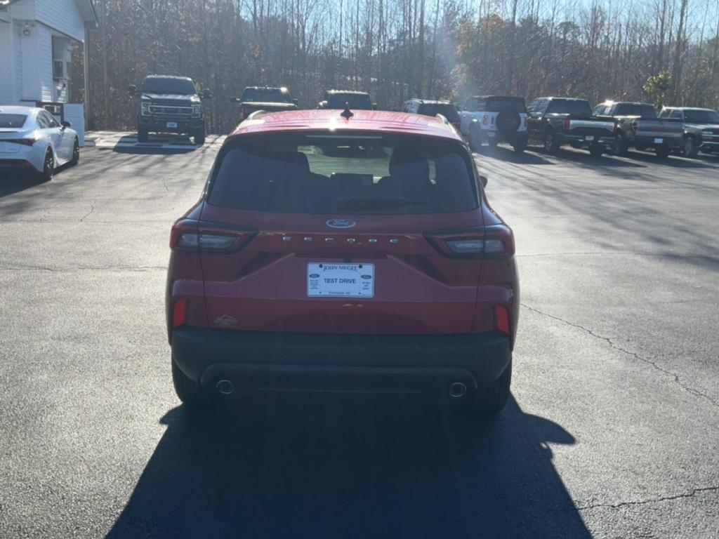 new 2025 Ford Escape car, priced at $31,970