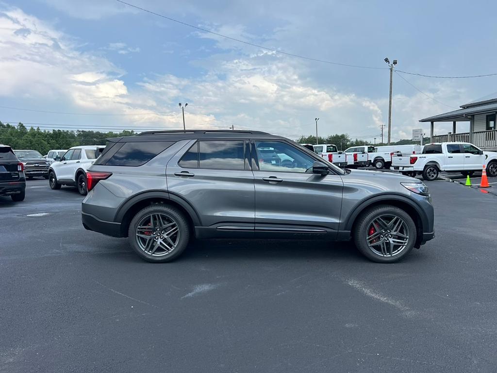 new 2025 Ford Explorer car, priced at $55,185