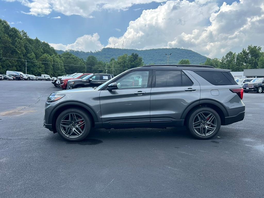 new 2025 Ford Explorer car, priced at $55,185