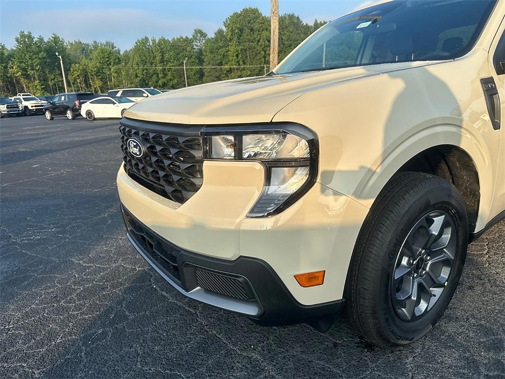new 2025 Ford Maverick car, priced at $31,230
