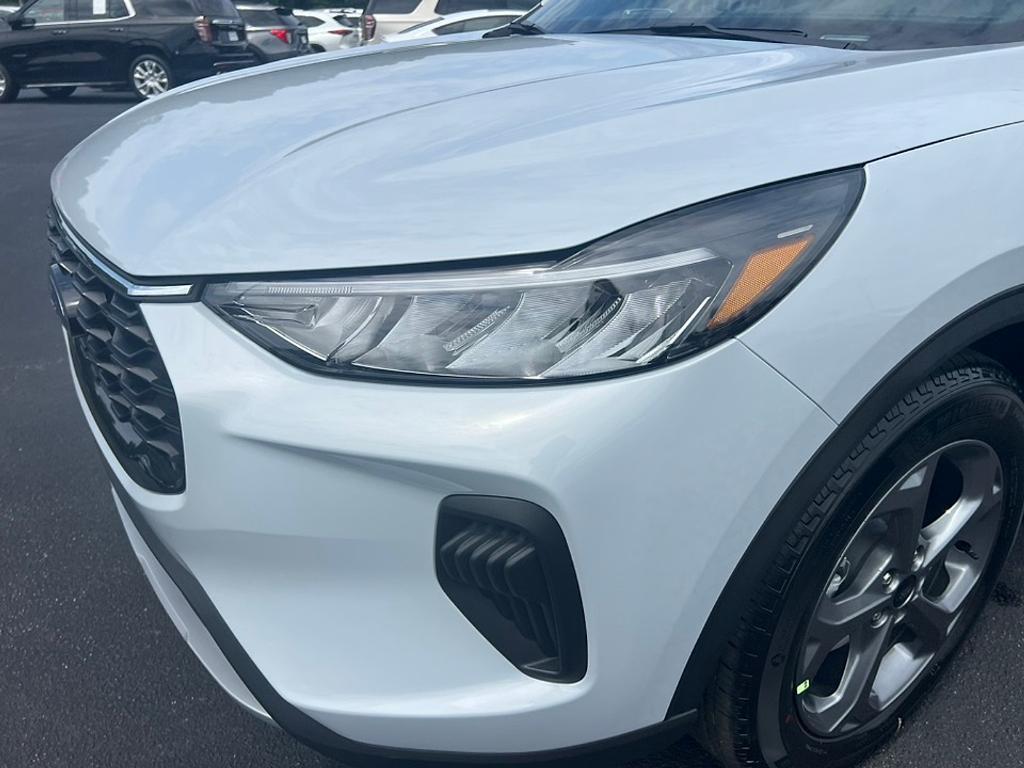 new 2025 Ford Escape car, priced at $23,855