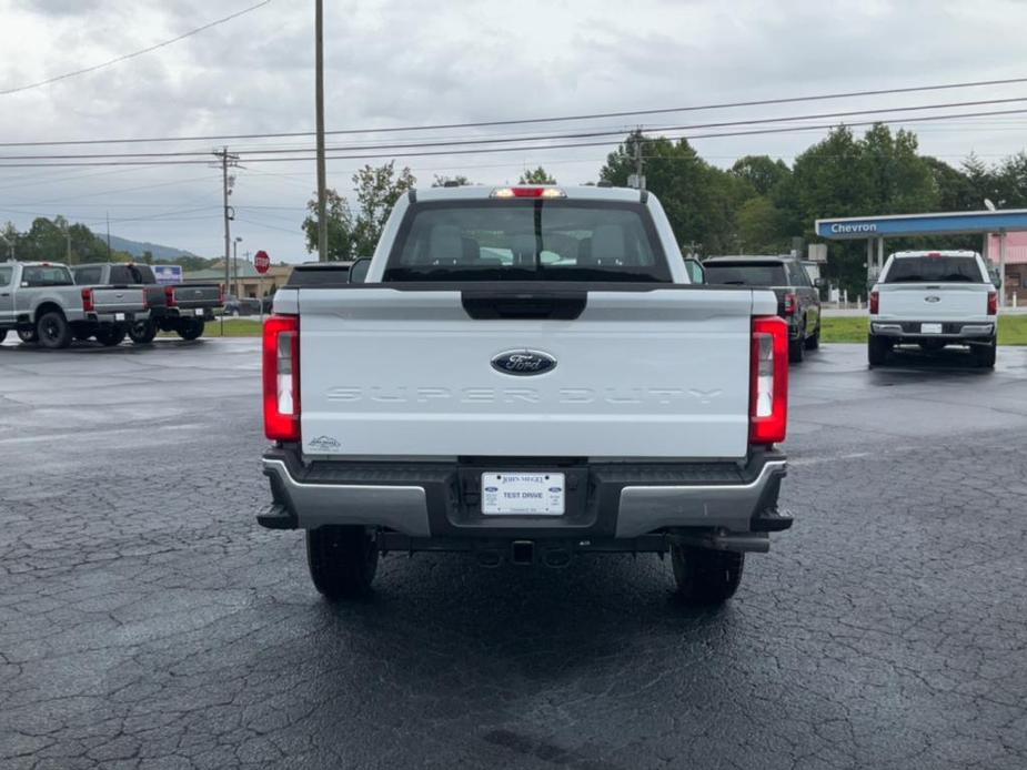 new 2024 Ford F-250 car, priced at $57,275