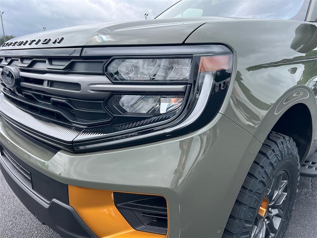 new 2025 Ford Expedition car, priced at $88,020