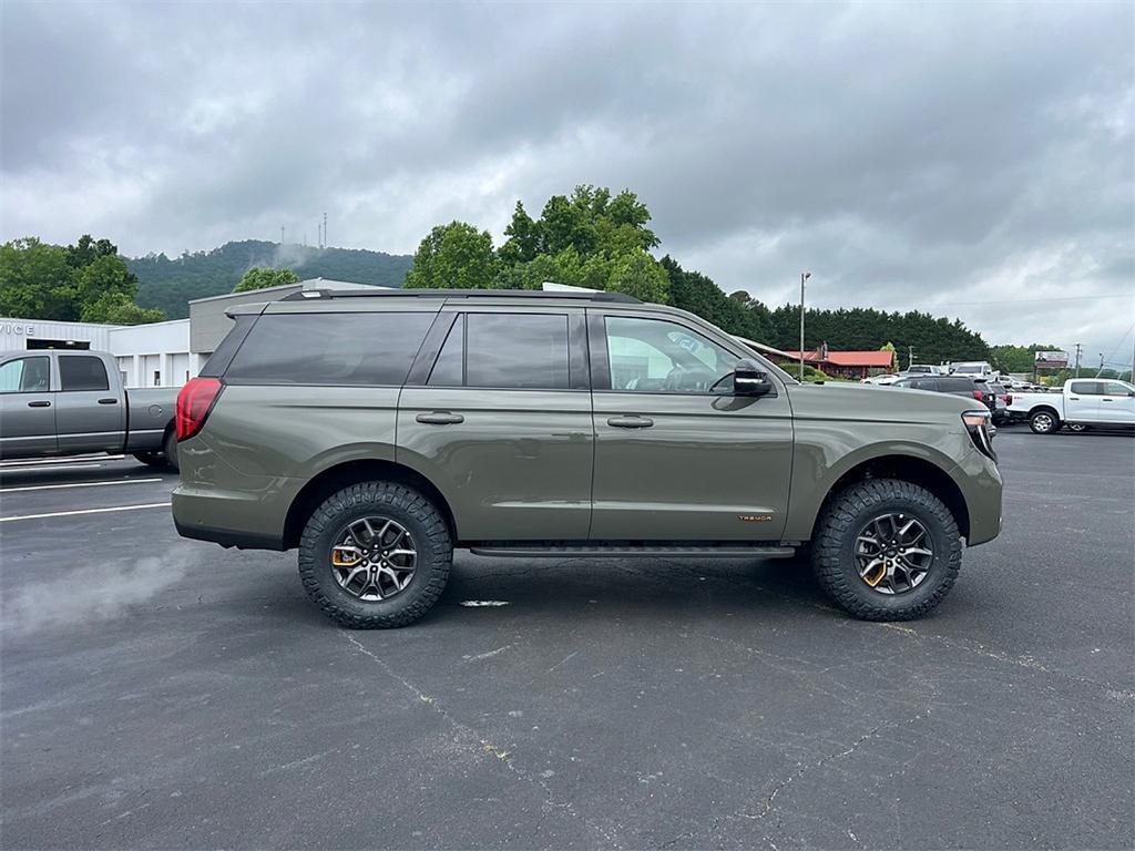 new 2025 Ford Expedition car, priced at $88,020