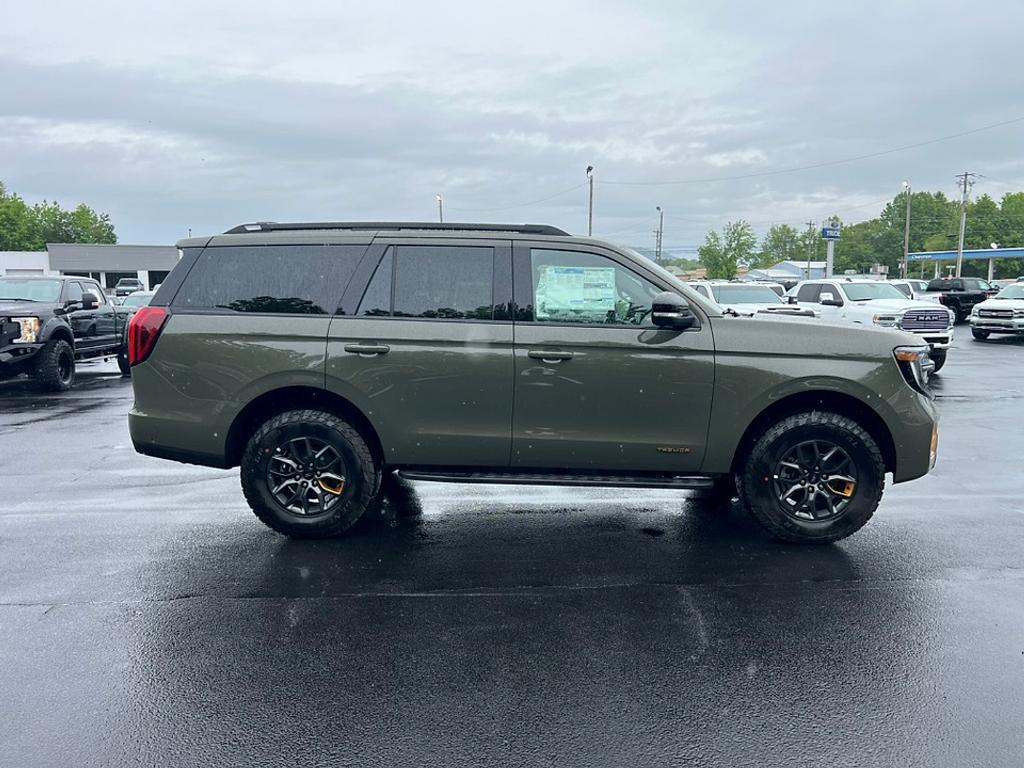 new 2025 Ford Expedition car, priced at $83,025