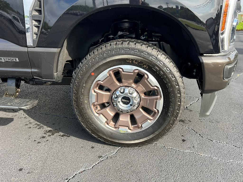new 2025 Ford F-250 car, priced at $90,555