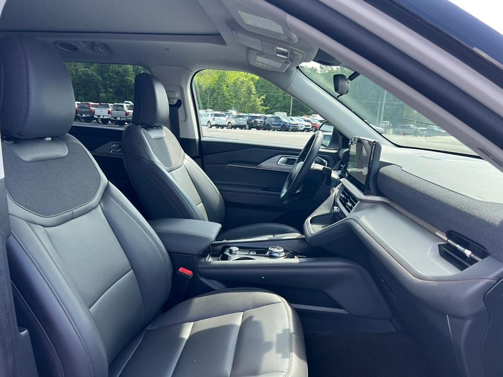 new 2025 Ford Explorer car, priced at $44,931
