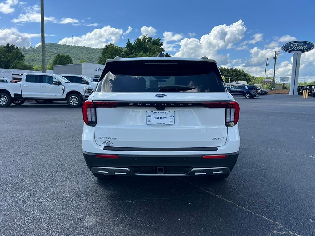 new 2025 Ford Explorer car, priced at $44,931
