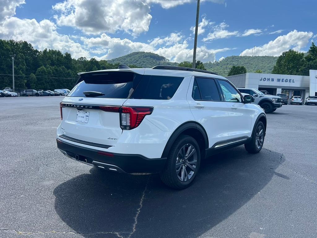 new 2025 Ford Explorer car, priced at $44,931