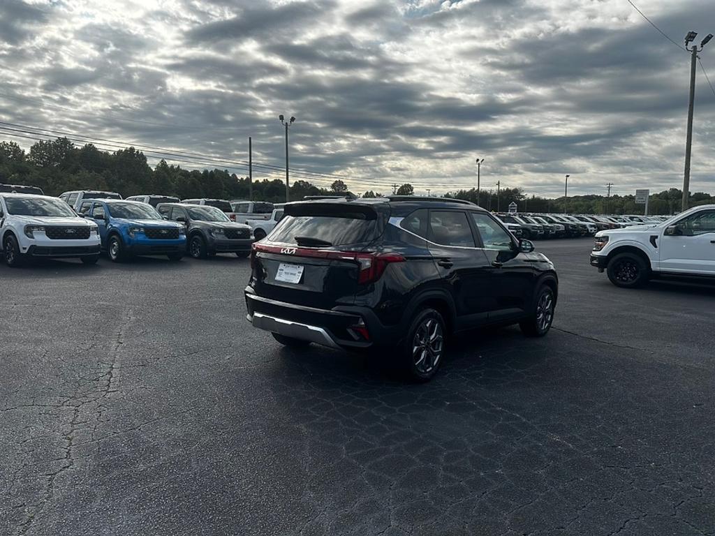 used 2024 Kia Seltos car, priced at $22,976