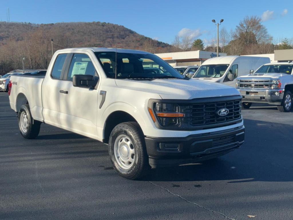 new 2024 Ford F-150 car, priced at $42,590