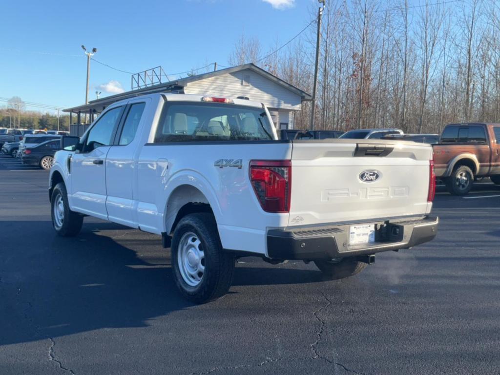 new 2024 Ford F-150 car, priced at $42,590