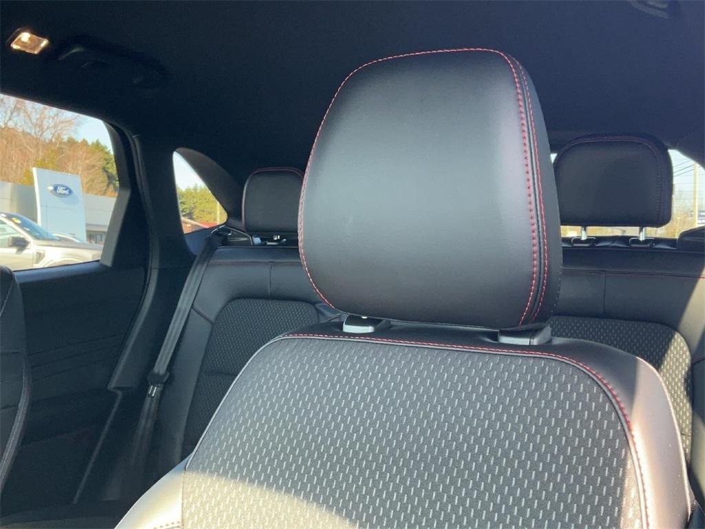 new 2025 Ford Escape car, priced at $32,093